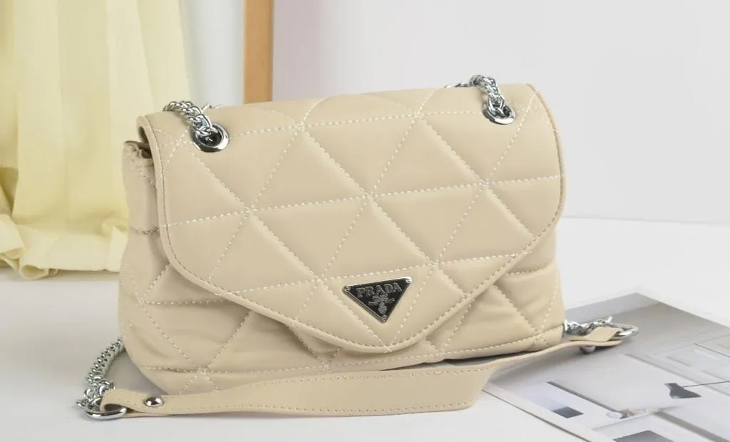 Women Premium Bag (Capitone)